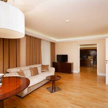 Апартаменты в Гостинице Таврическая